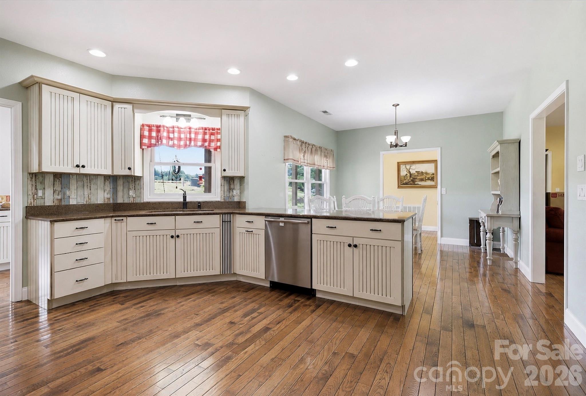 409 Tall Timbers Lane — Waynesville