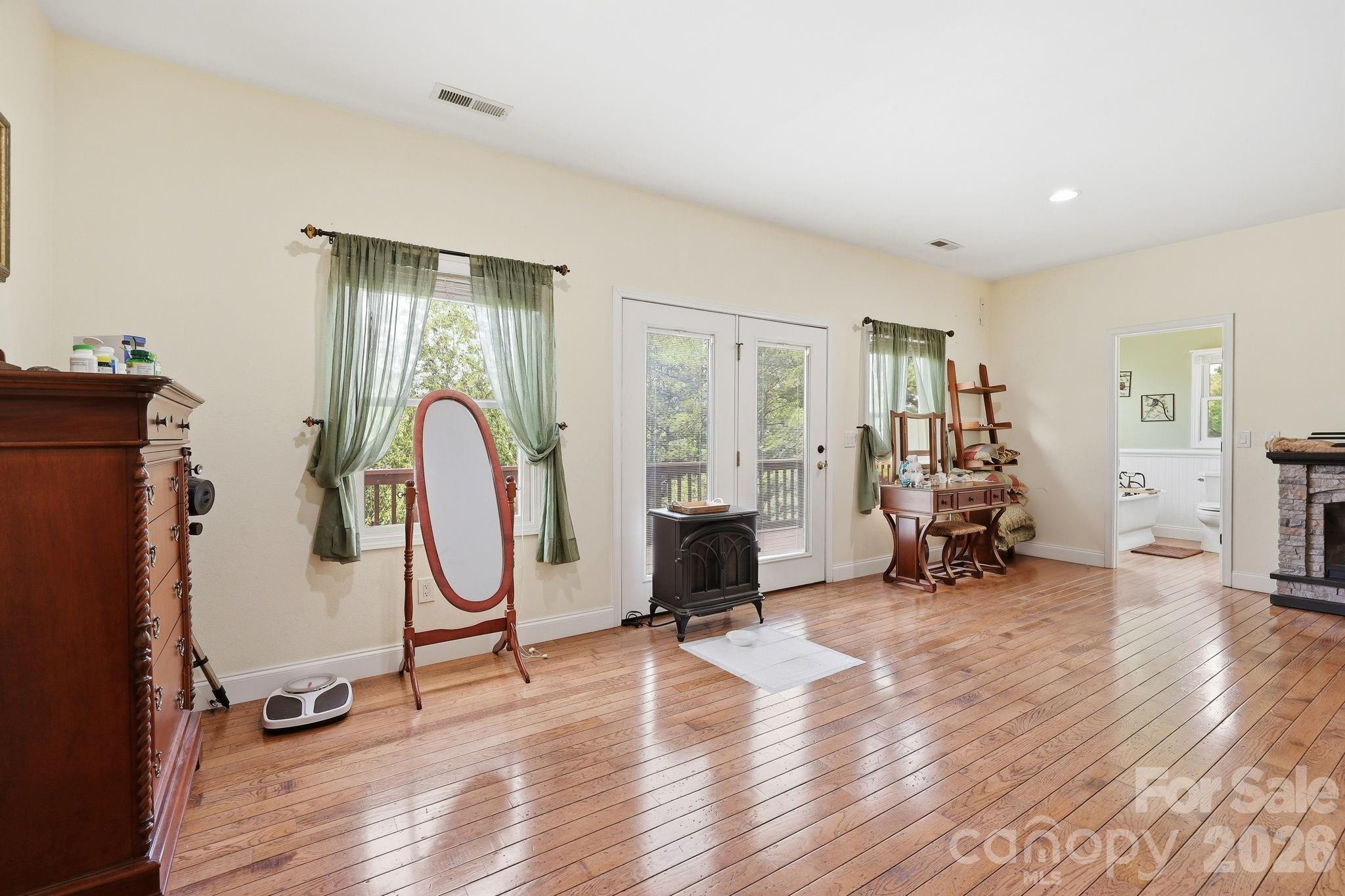 409 Tall Timbers Lane — Waynesville