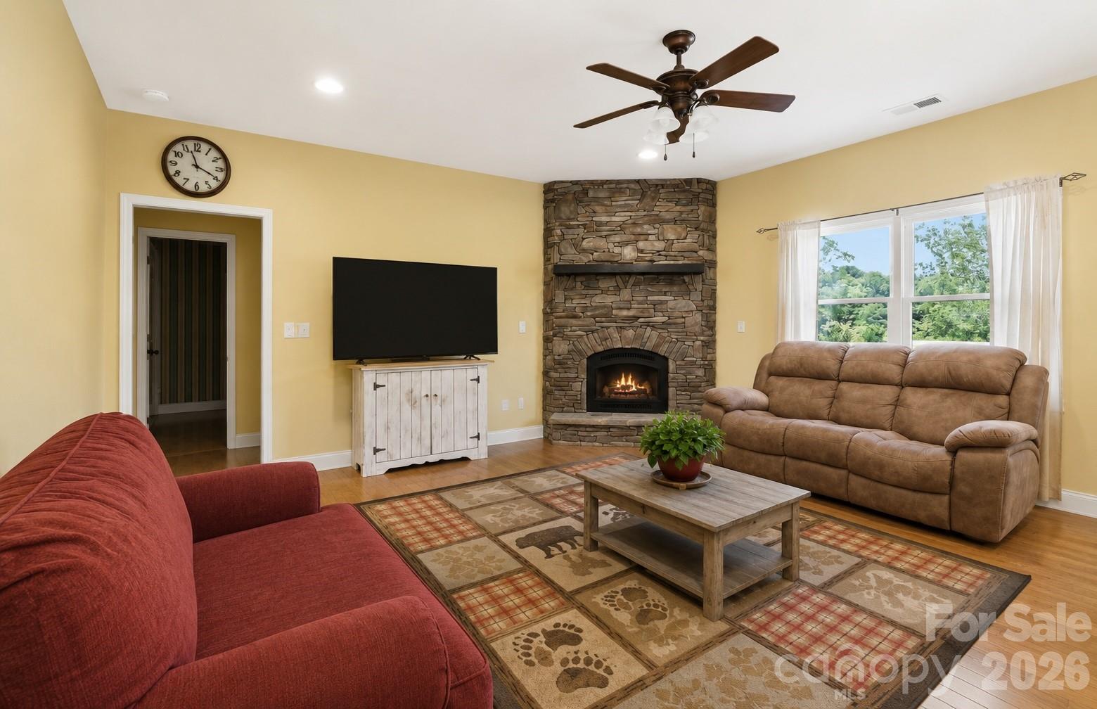 409 Tall Timbers Lane — Waynesville