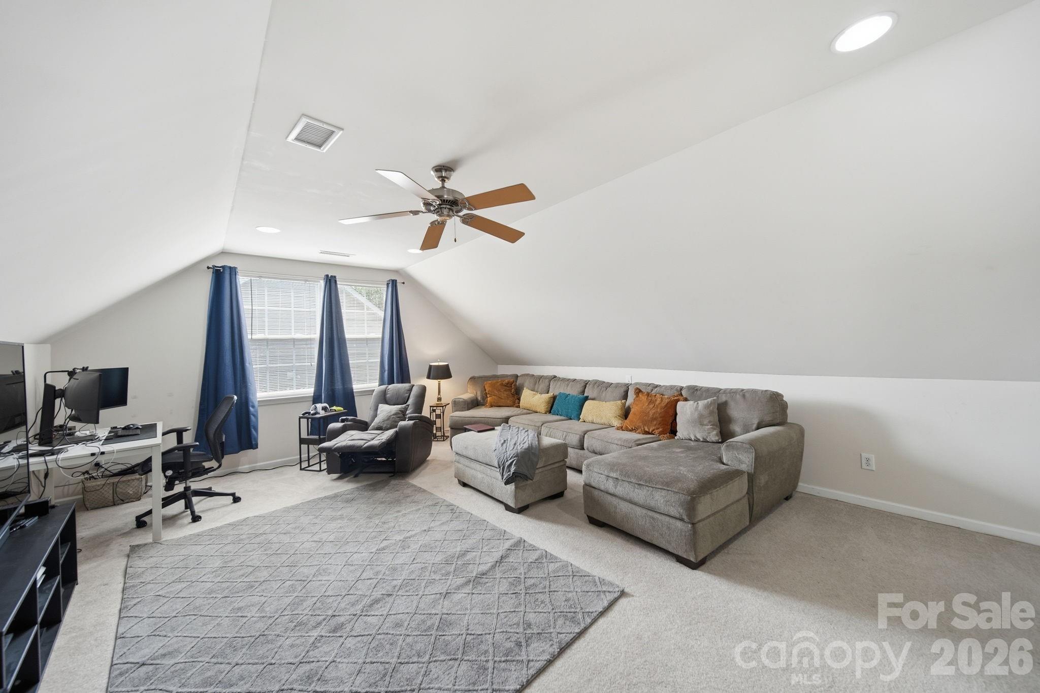 10111 Trailmoor Road — Charlotte