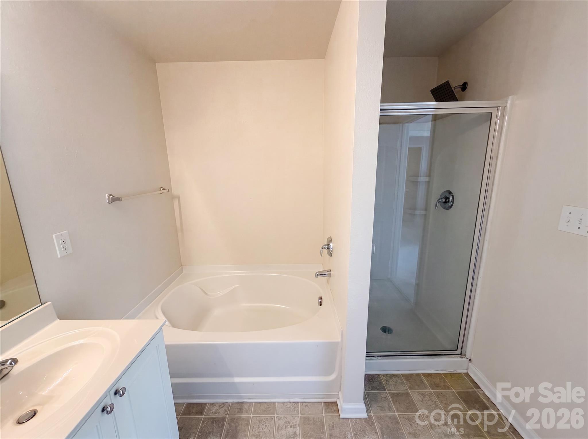 1131 Jordans Pond Lane — Charlotte