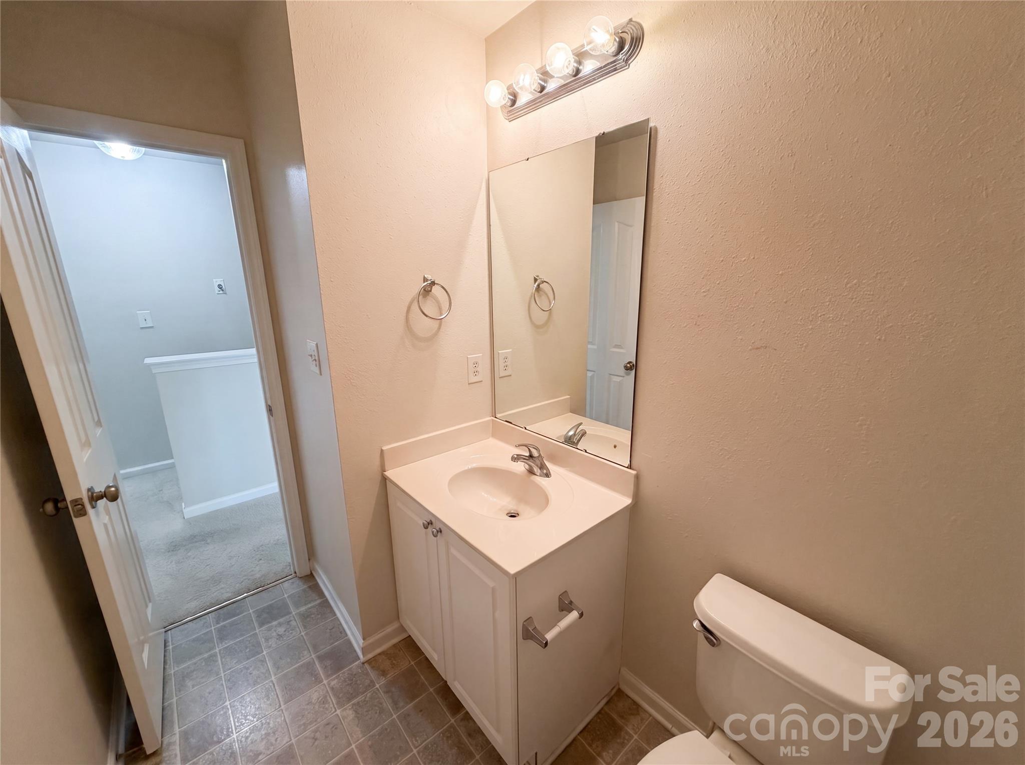 1131 Jordans Pond Lane — Charlotte