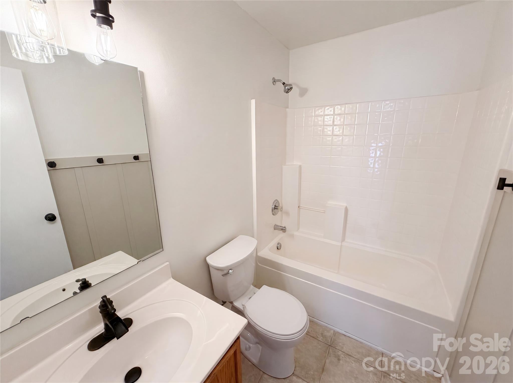 6121 Linda Vista Lane — Charlotte