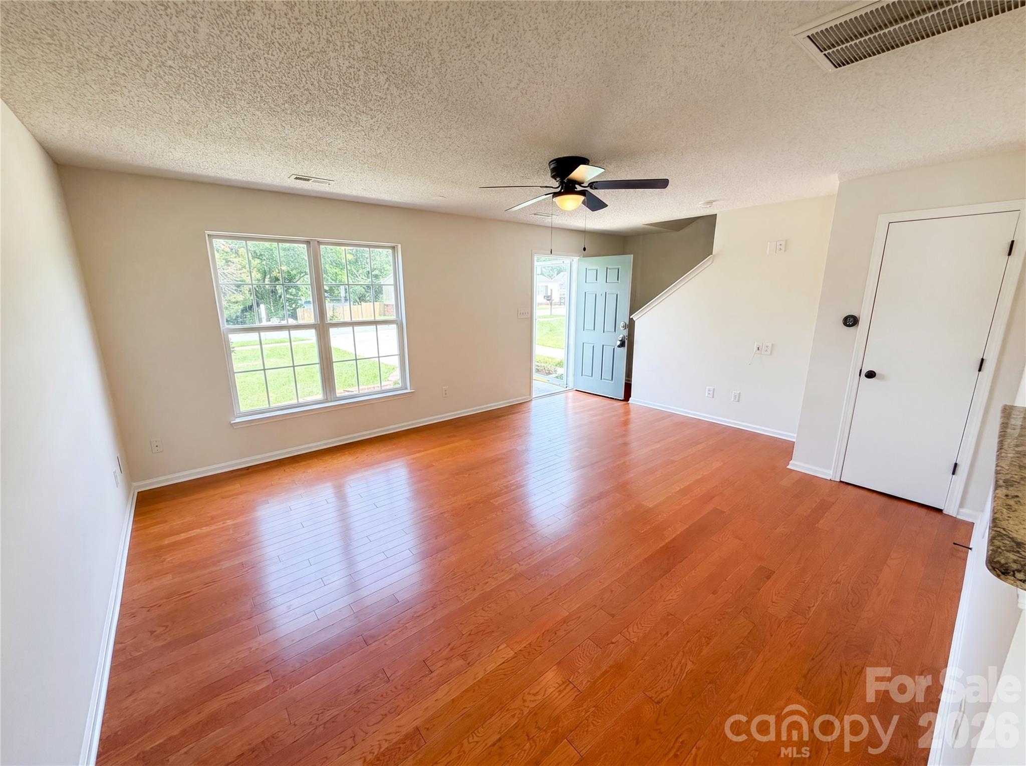 6121 Linda Vista Lane — Charlotte