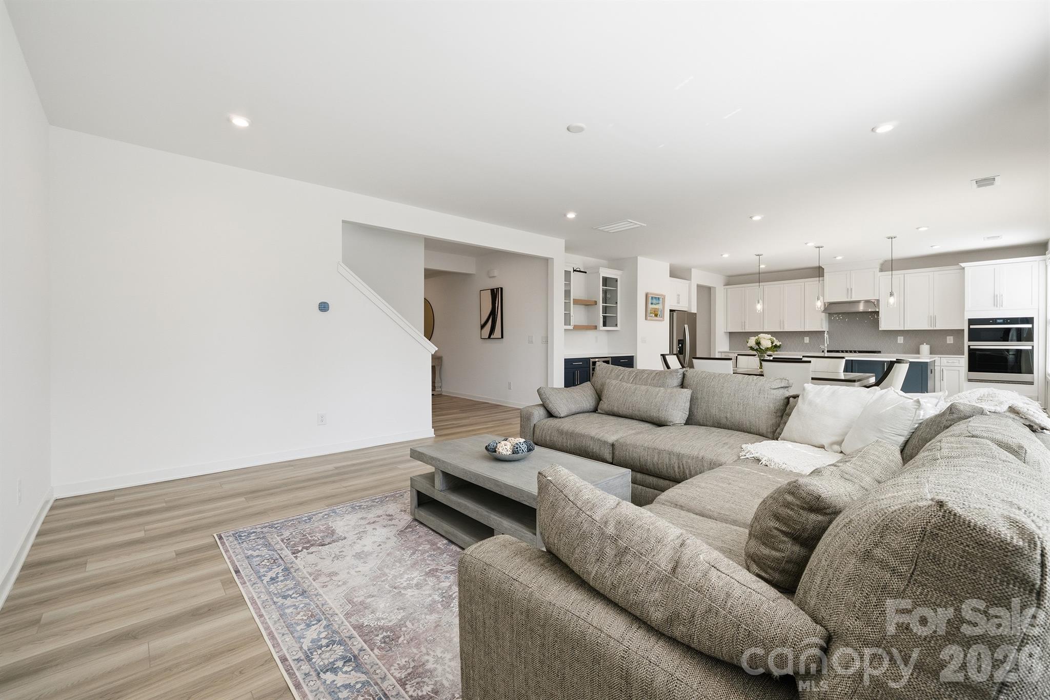 6018 Valehaven Place — Charlotte