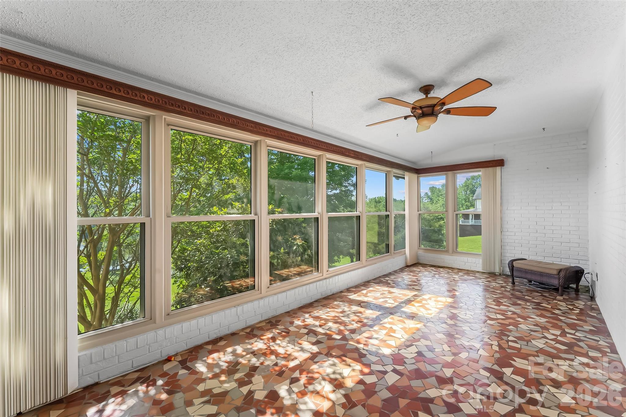 5305 Icard Ridge Road — Hickory