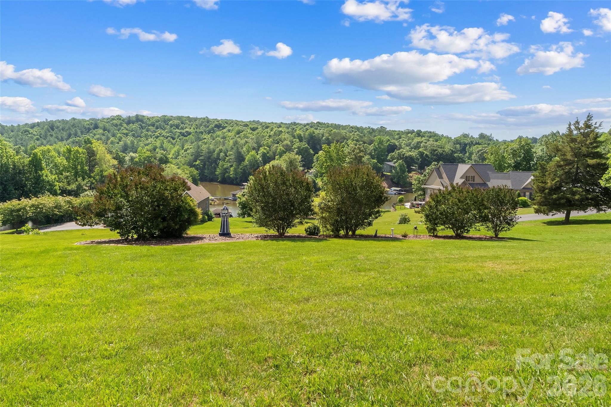 5305 Icard Ridge Road — Hickory