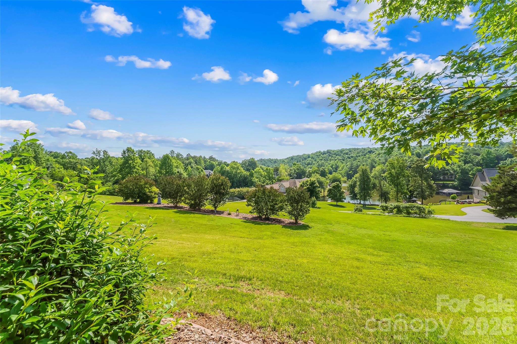 5305 Icard Ridge Road — Hickory