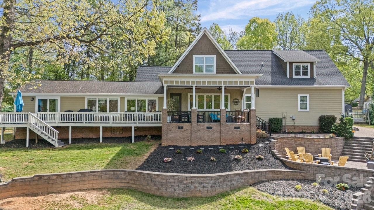 347 Whippoorwill Road — Mooresville