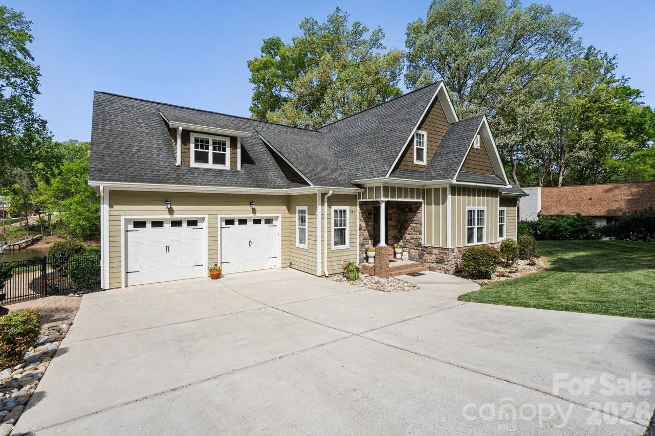 347 Whippoorwill Road — Mooresville