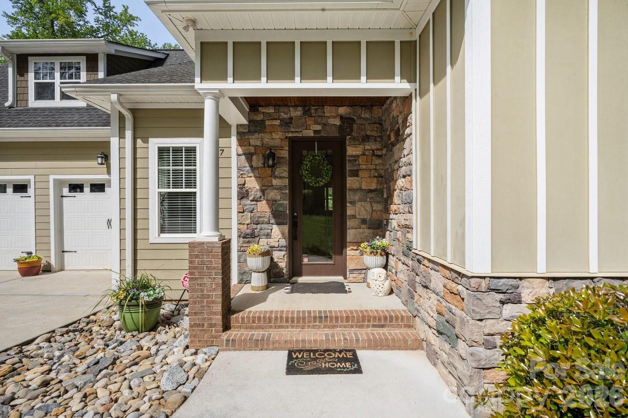 347 Whippoorwill Road — Mooresville