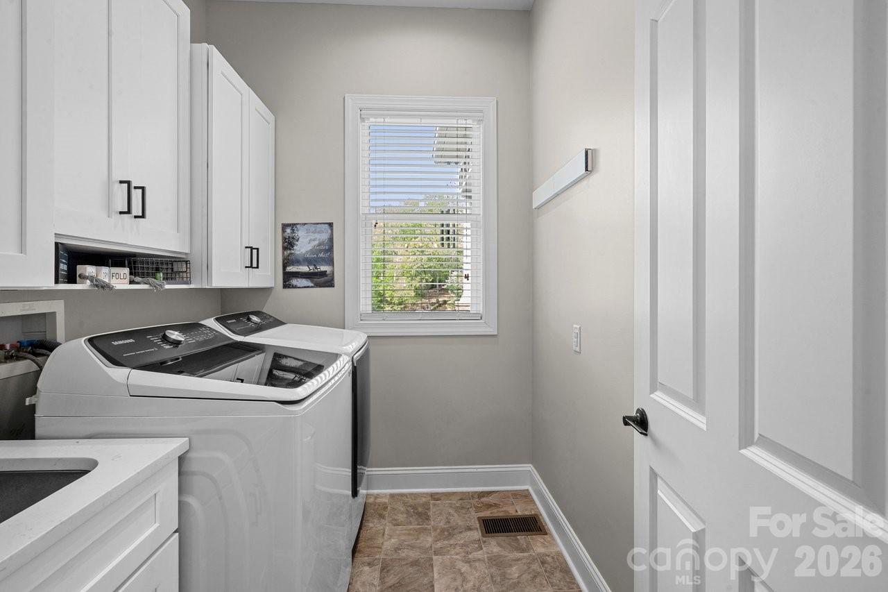 347 Whippoorwill Road — Mooresville