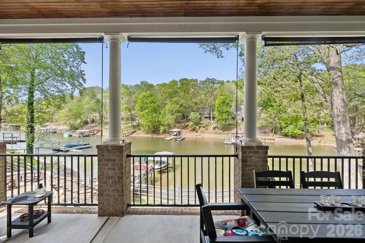 347 Whippoorwill Road — Mooresville