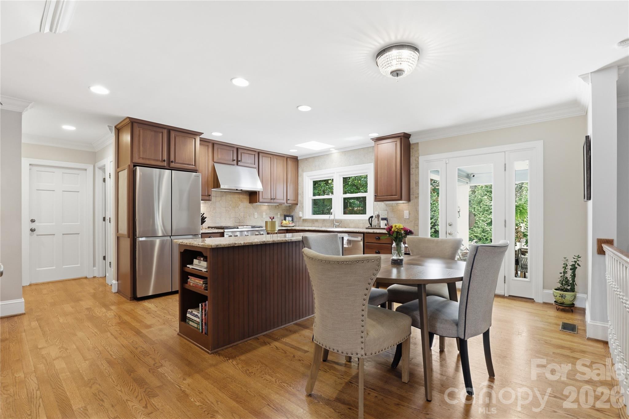 10040 Berkeley Forest Lane — Charlotte