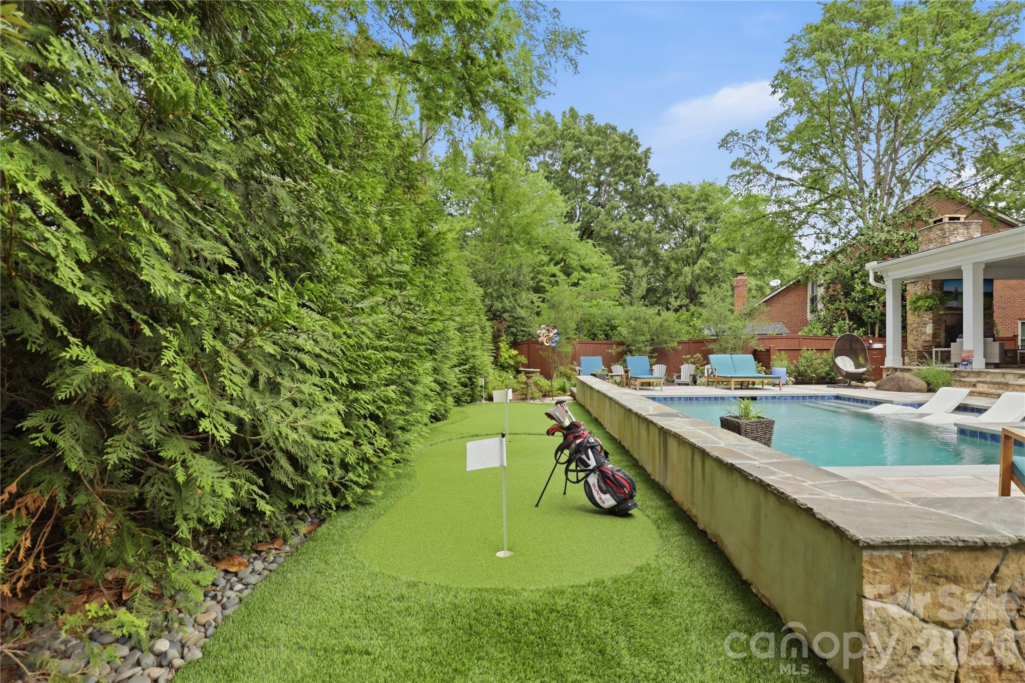 10040 Berkeley Forest Lane — Charlotte