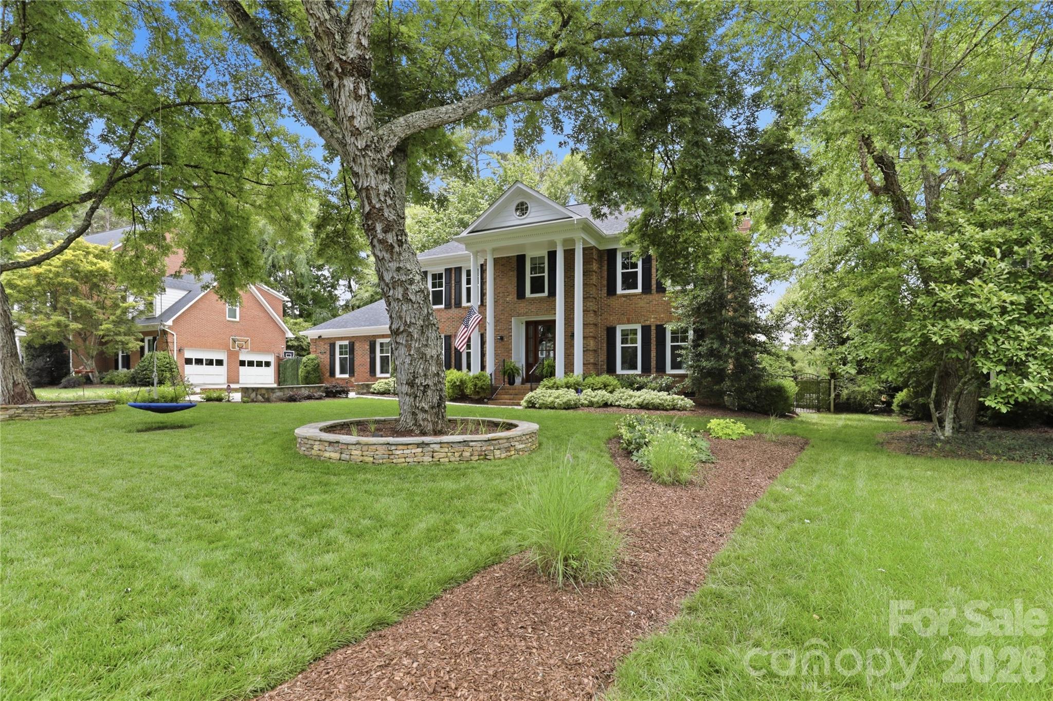 10040 Berkeley Forest Lane — Charlotte