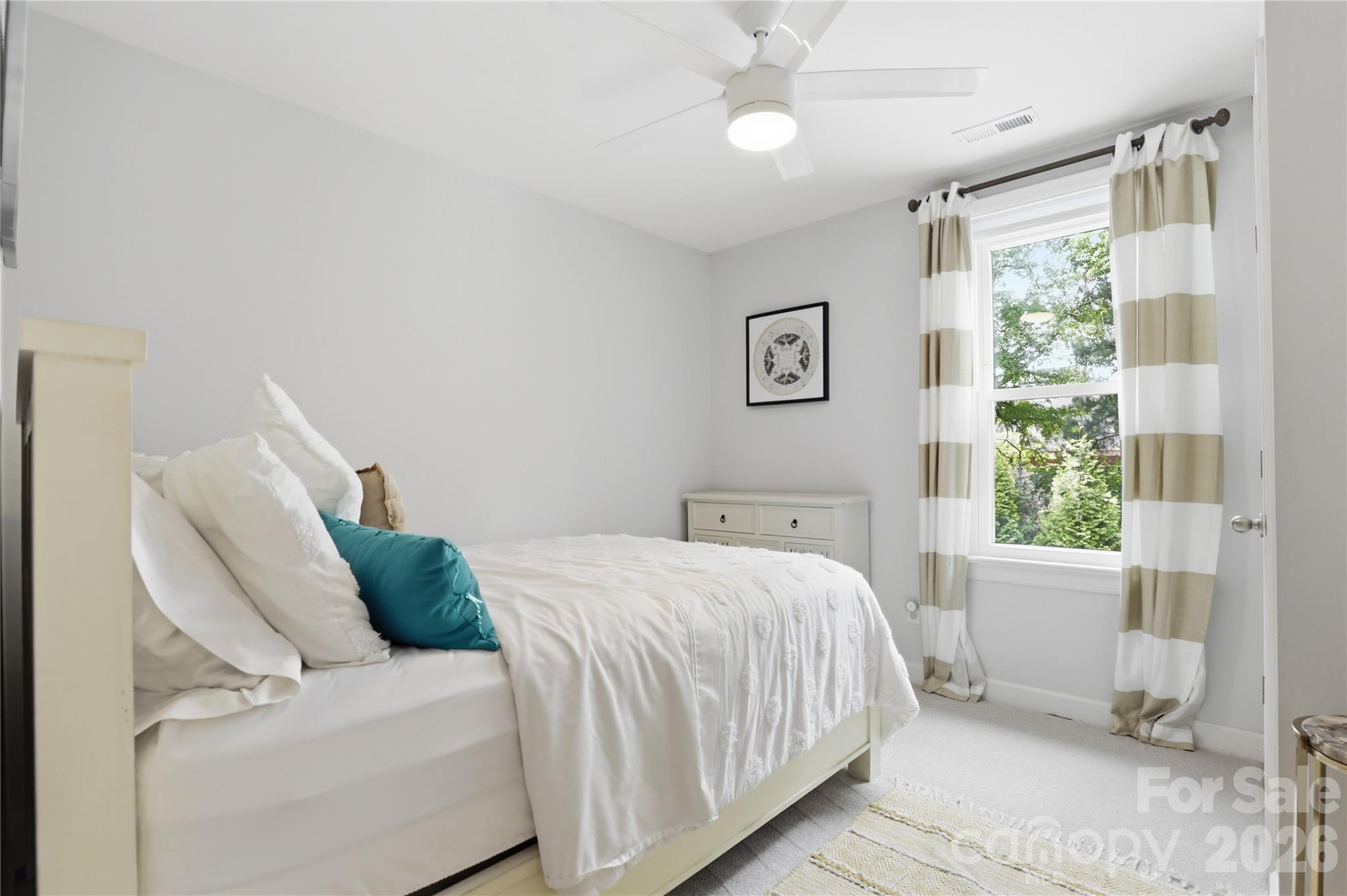 10040 Berkeley Forest Lane — Charlotte