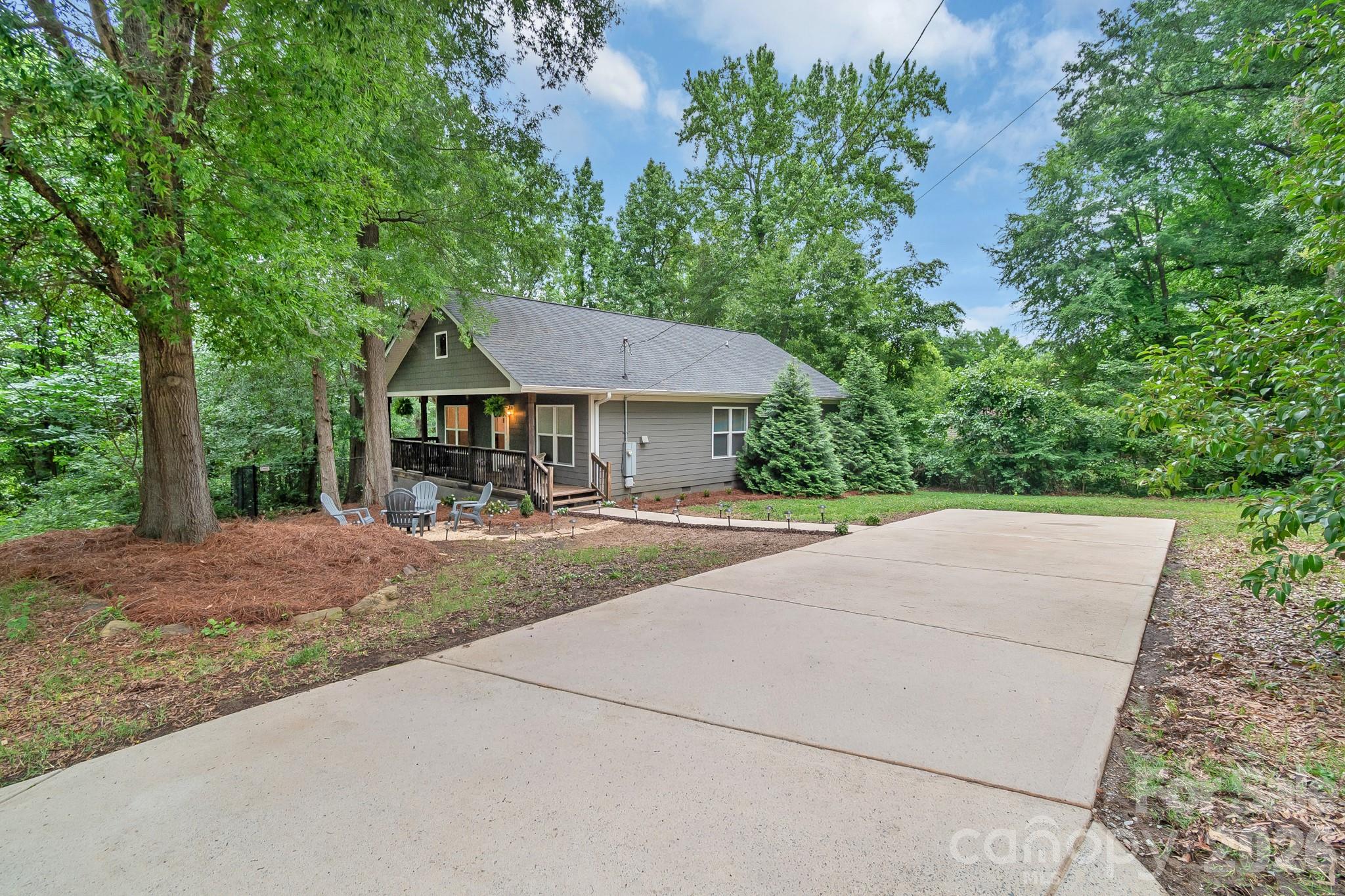 620 Welsh Avenue — Monroe