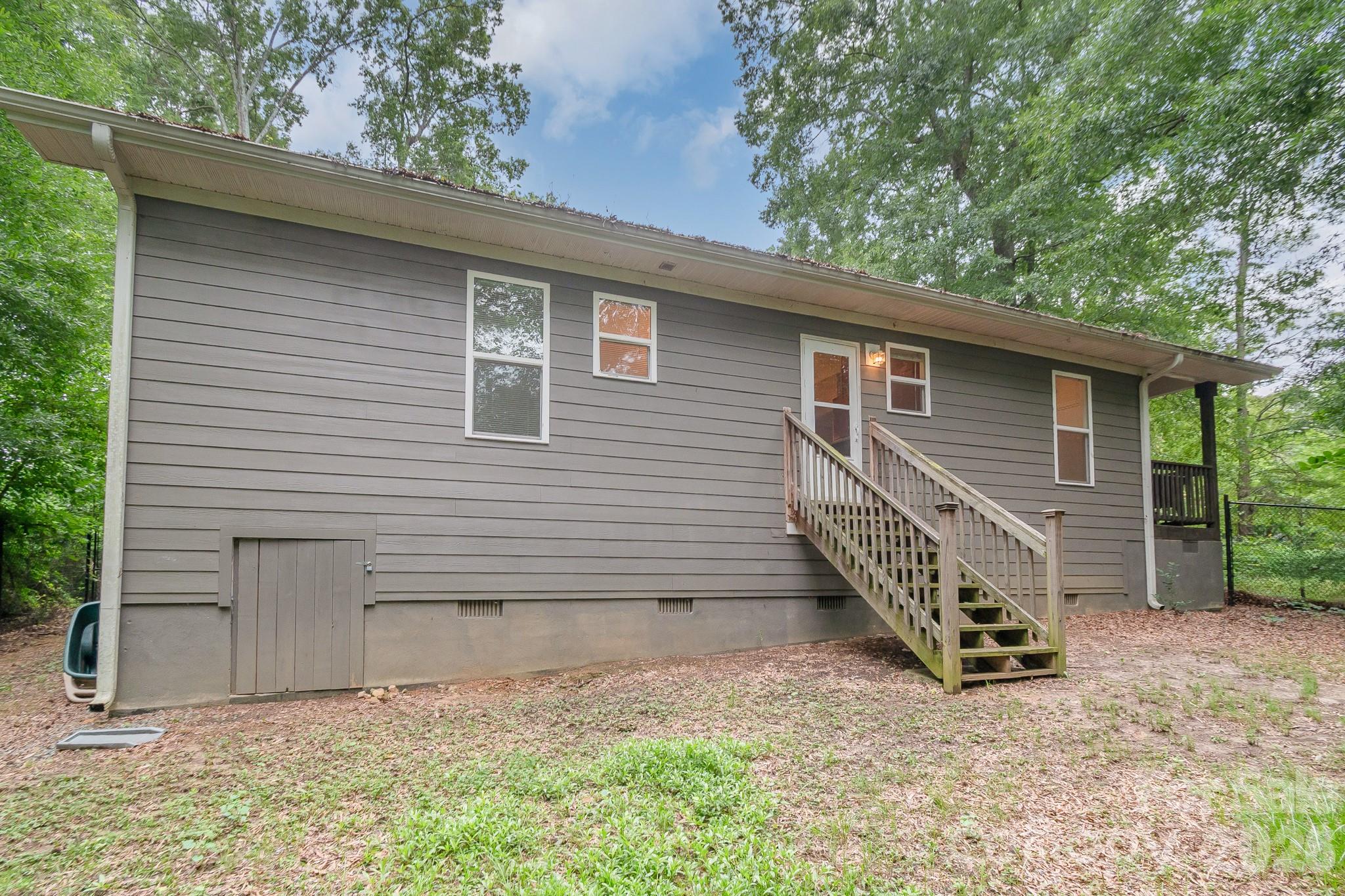 620 Welsh Avenue — Monroe