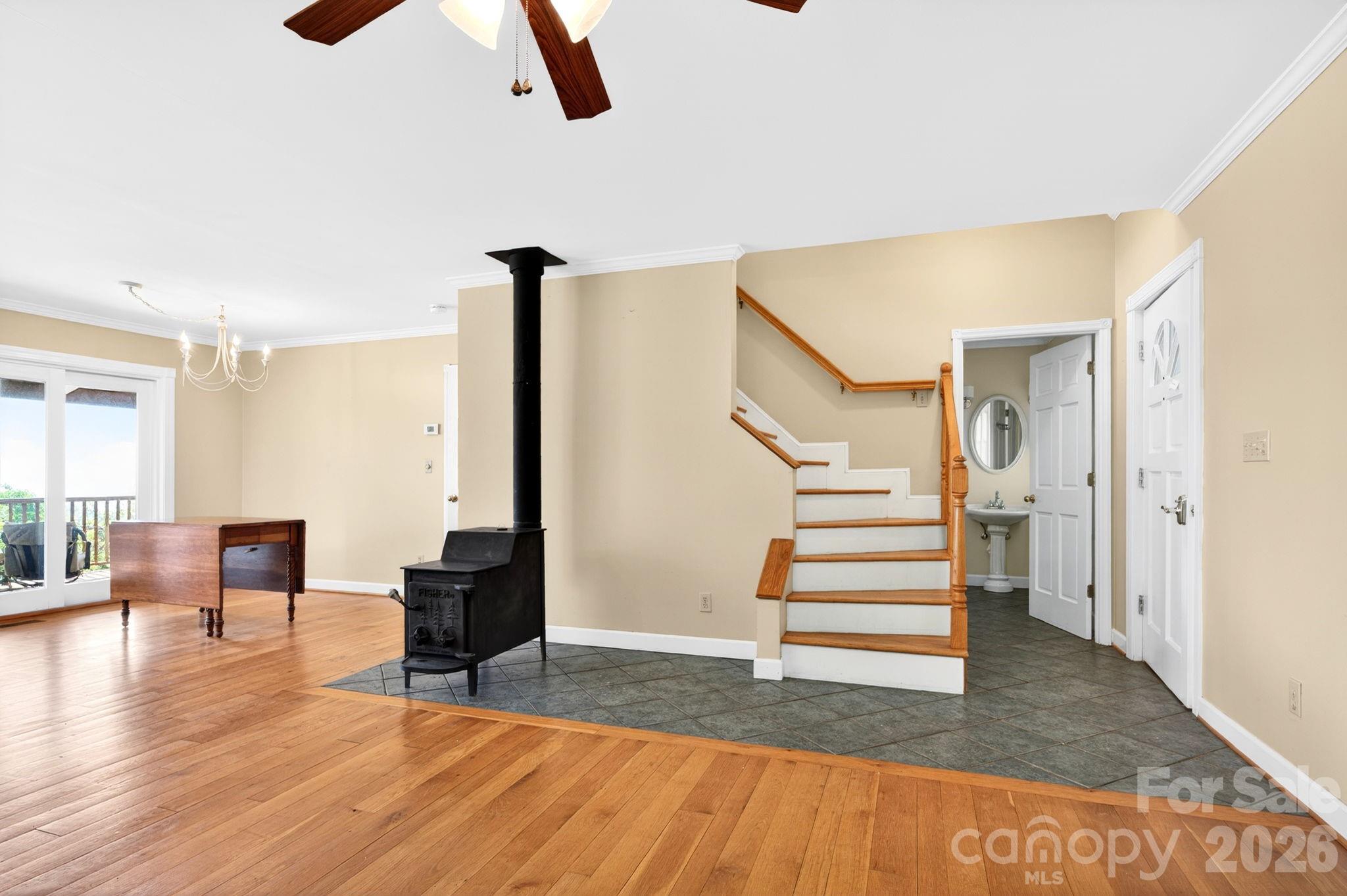 58 Randall Drive — Fairview