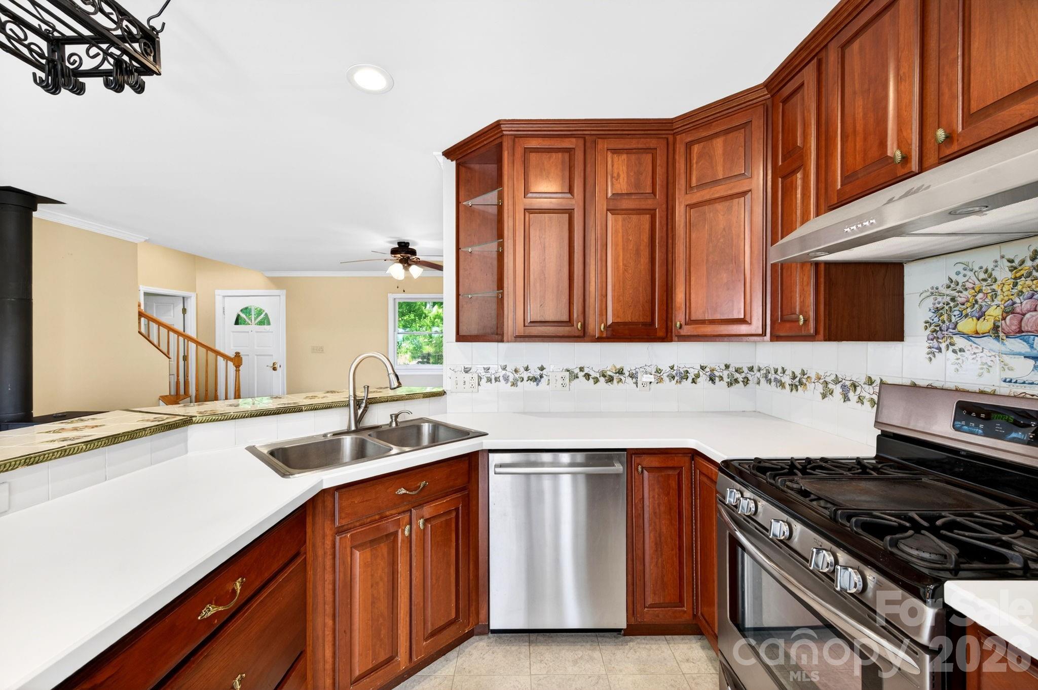 58 Randall Drive — Fairview
