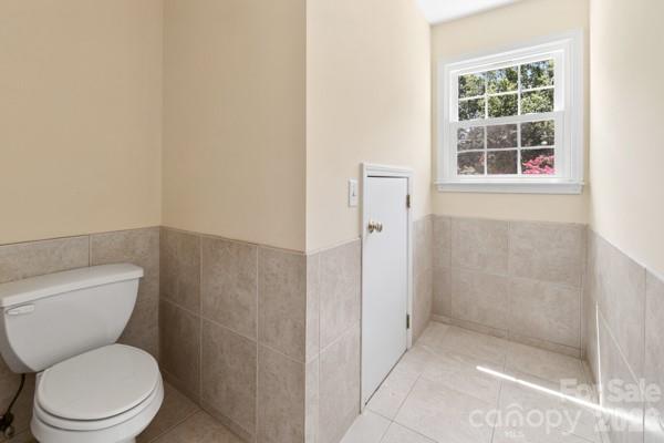 2328 Howerton Court — Charlotte