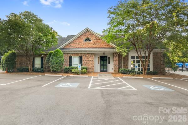 2328 Howerton Court — Charlotte