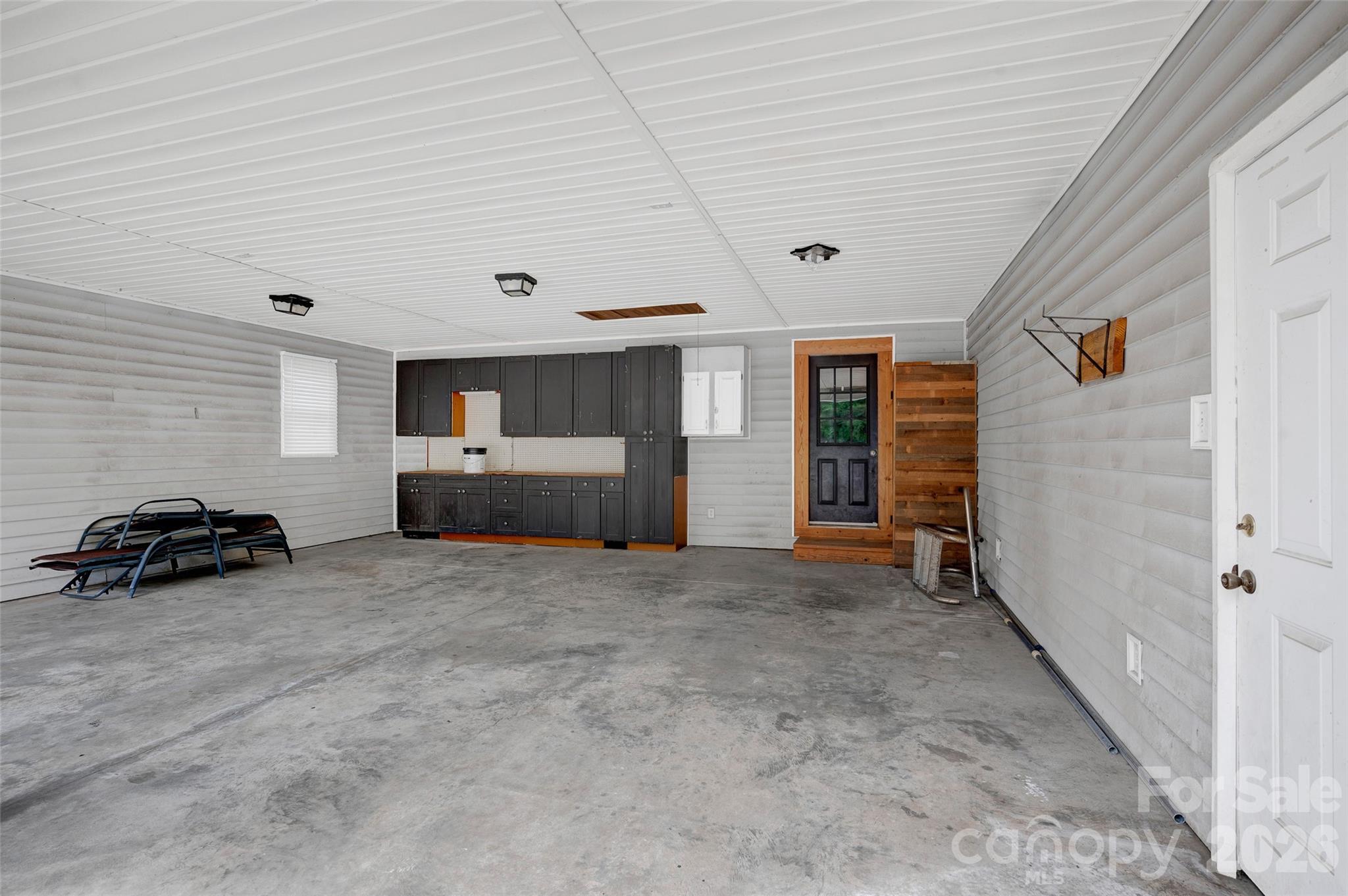 581 Barry Oak Road — Statesville