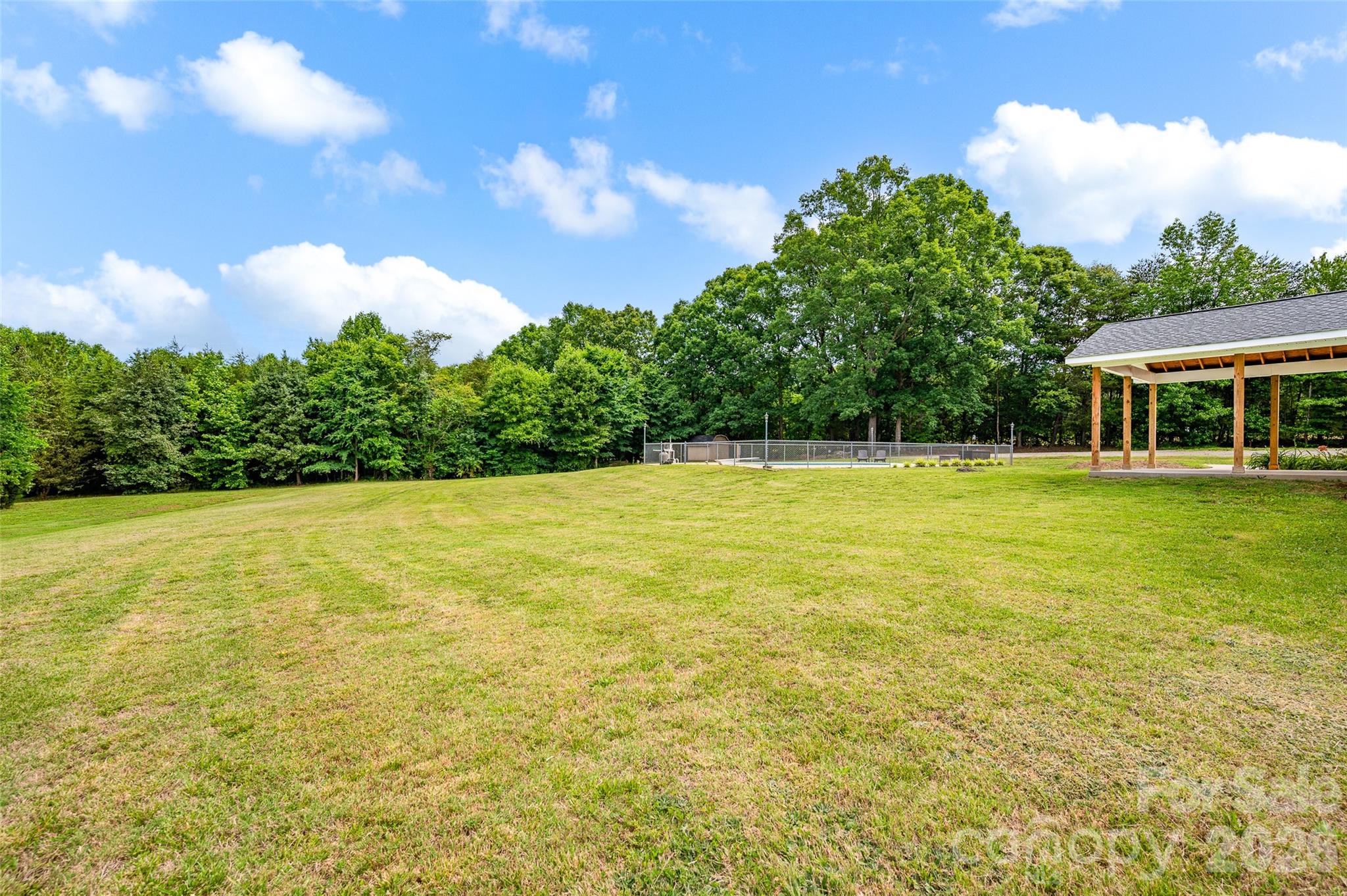 581 Barry Oak Road — Statesville
