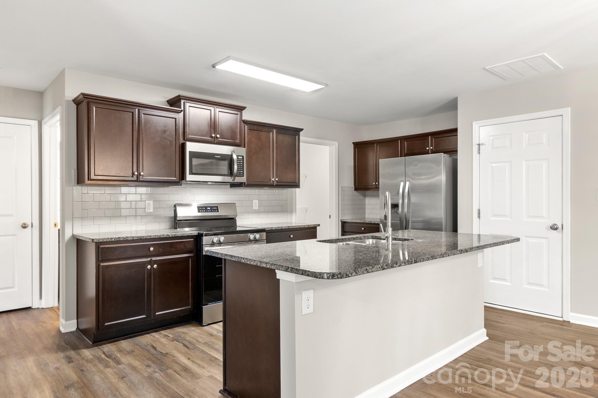 637 Nannyberry Lane — Concord