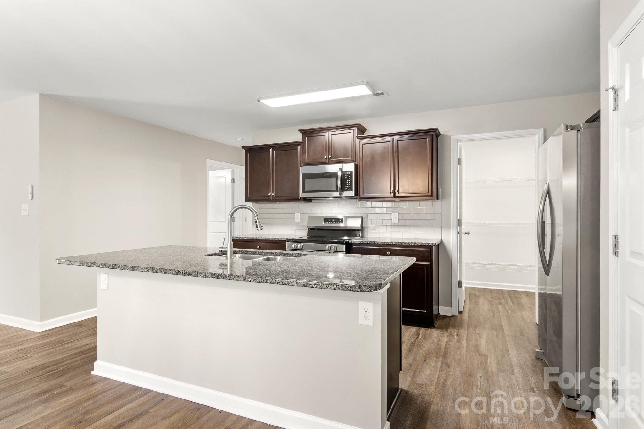 637 Nannyberry Lane — Concord