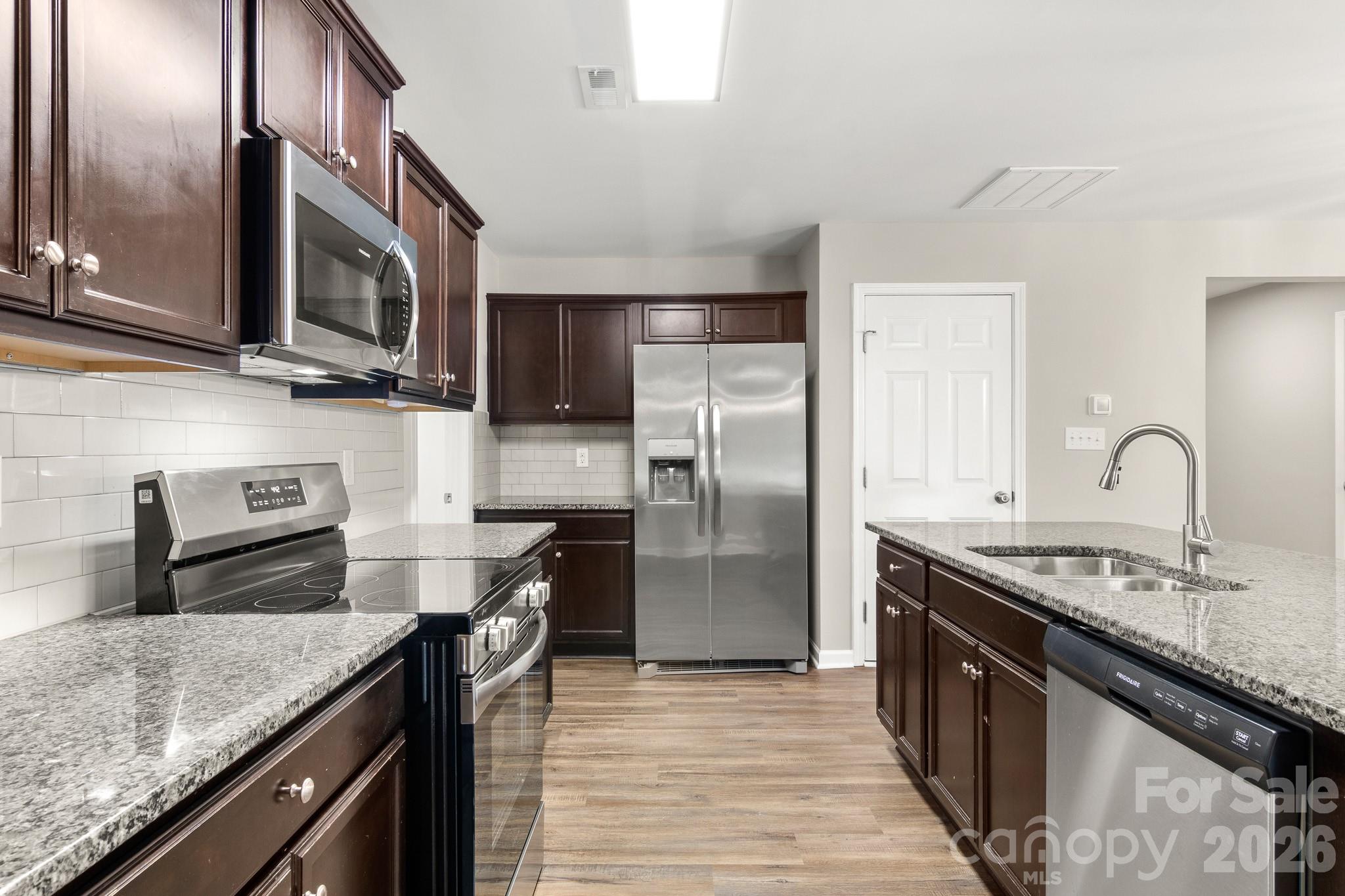 637 Nannyberry Lane — Concord