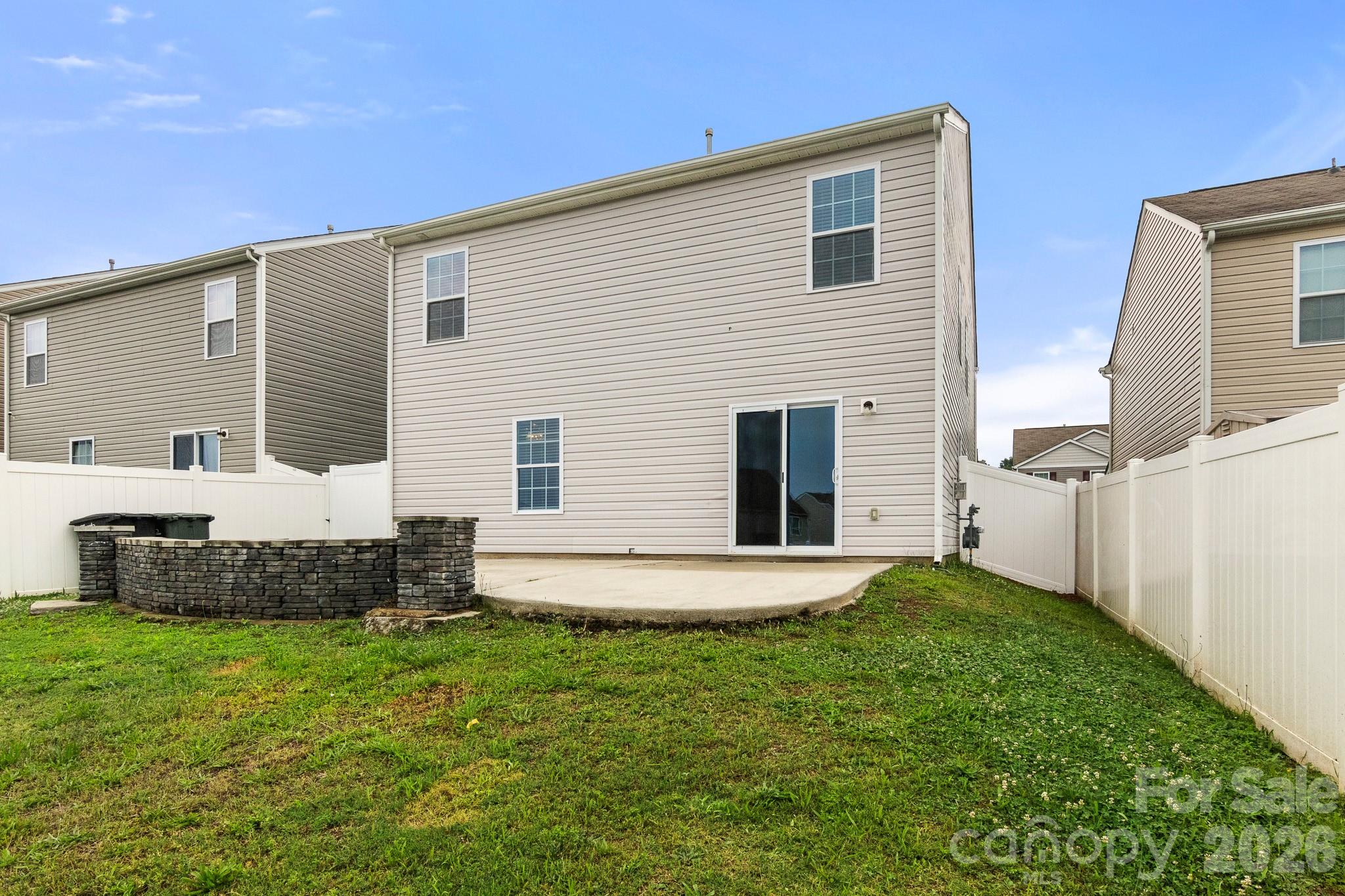 637 Nannyberry Lane — Concord