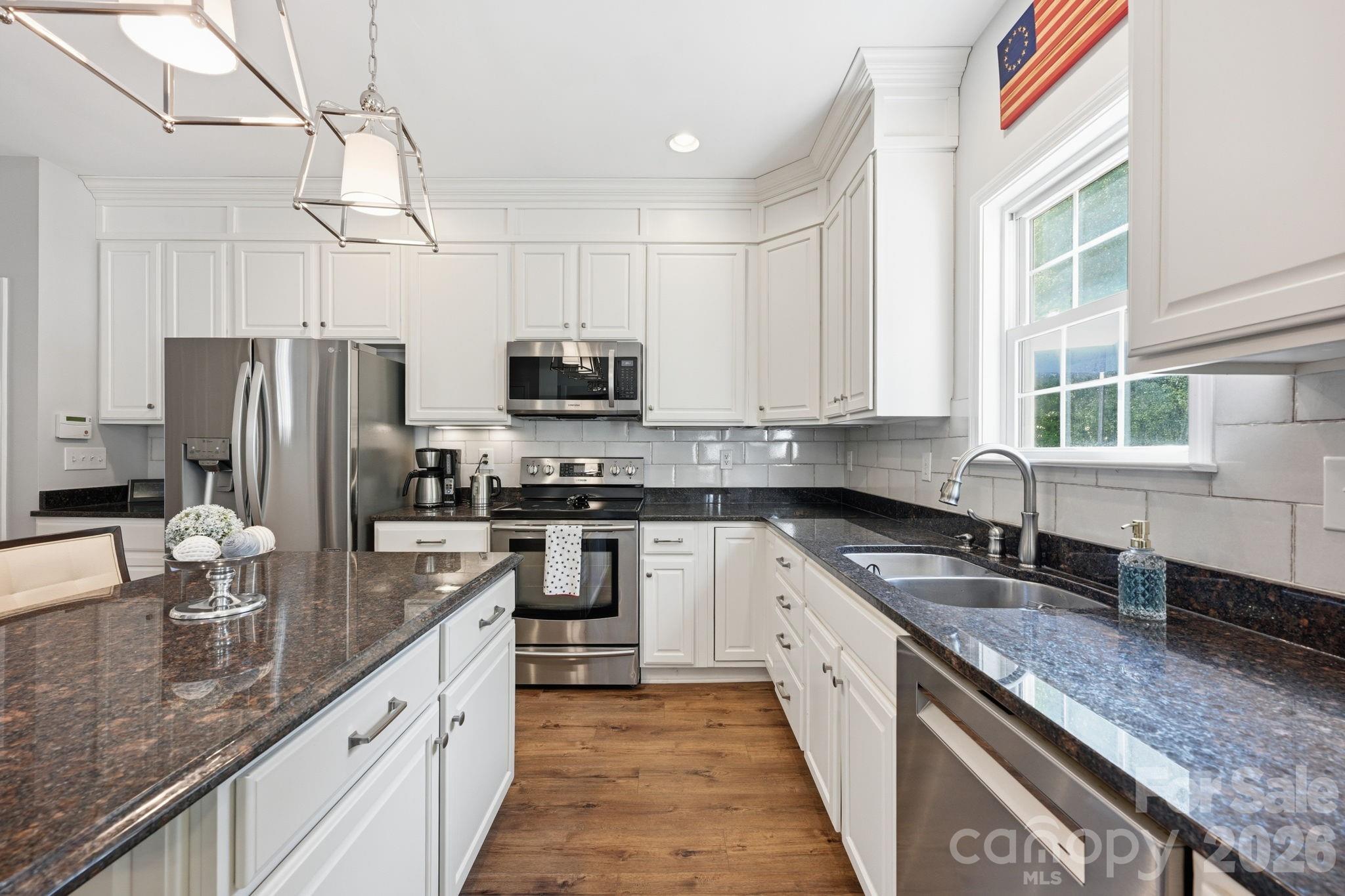 2530 Shady Reach Lane — Charlotte