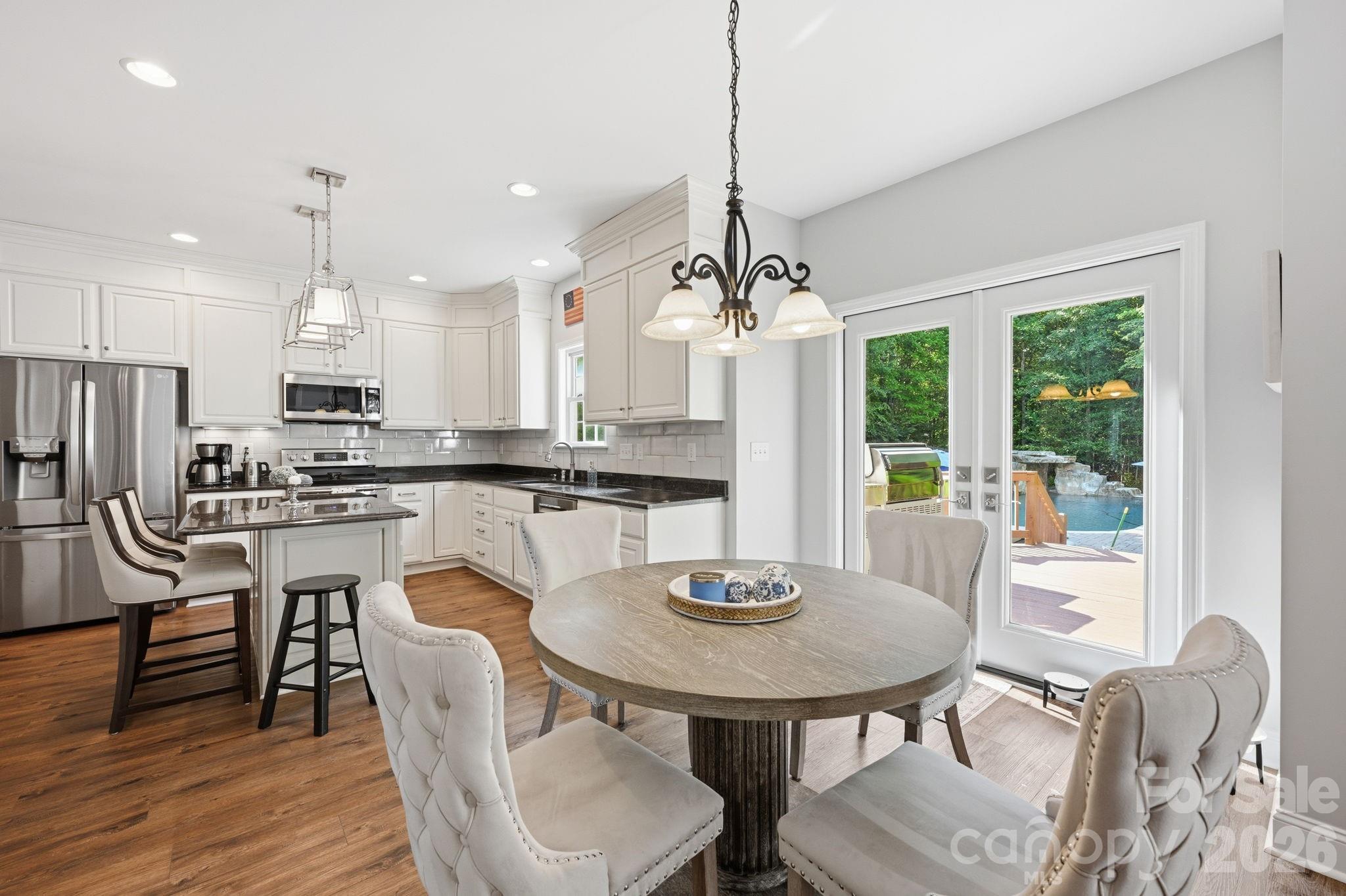 2530 Shady Reach Lane — Charlotte