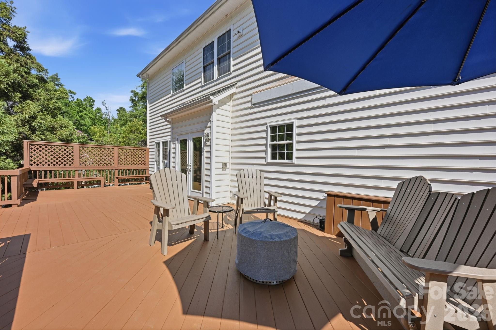 2530 Shady Reach Lane — Charlotte