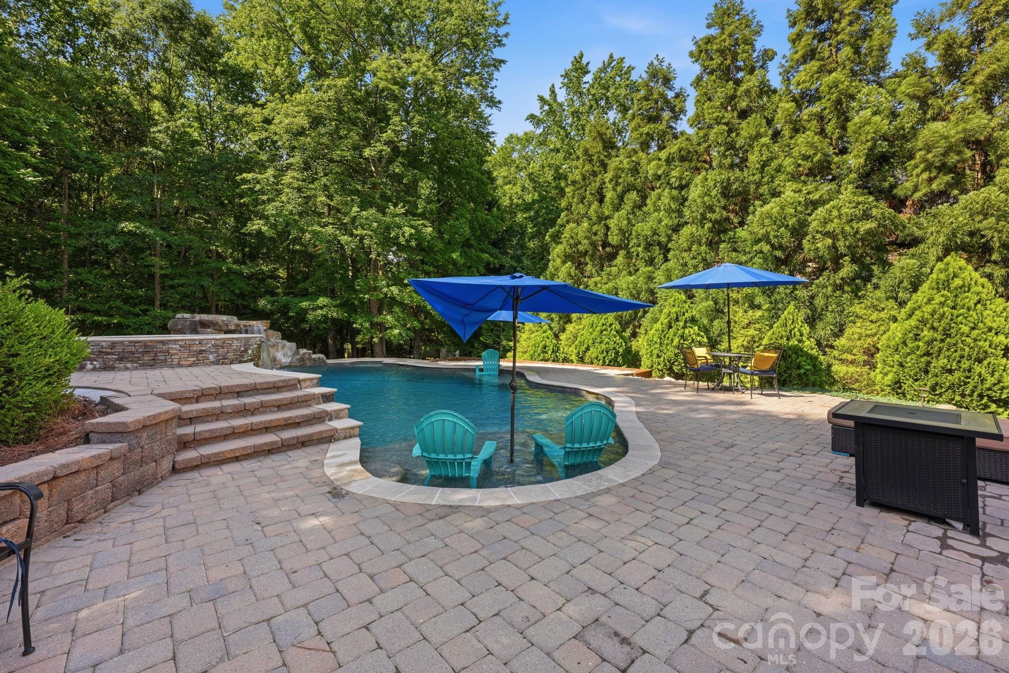 2530 Shady Reach Lane — Charlotte