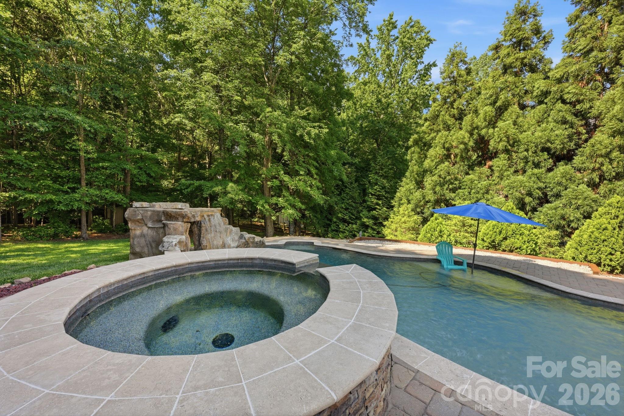 2530 Shady Reach Lane — Charlotte