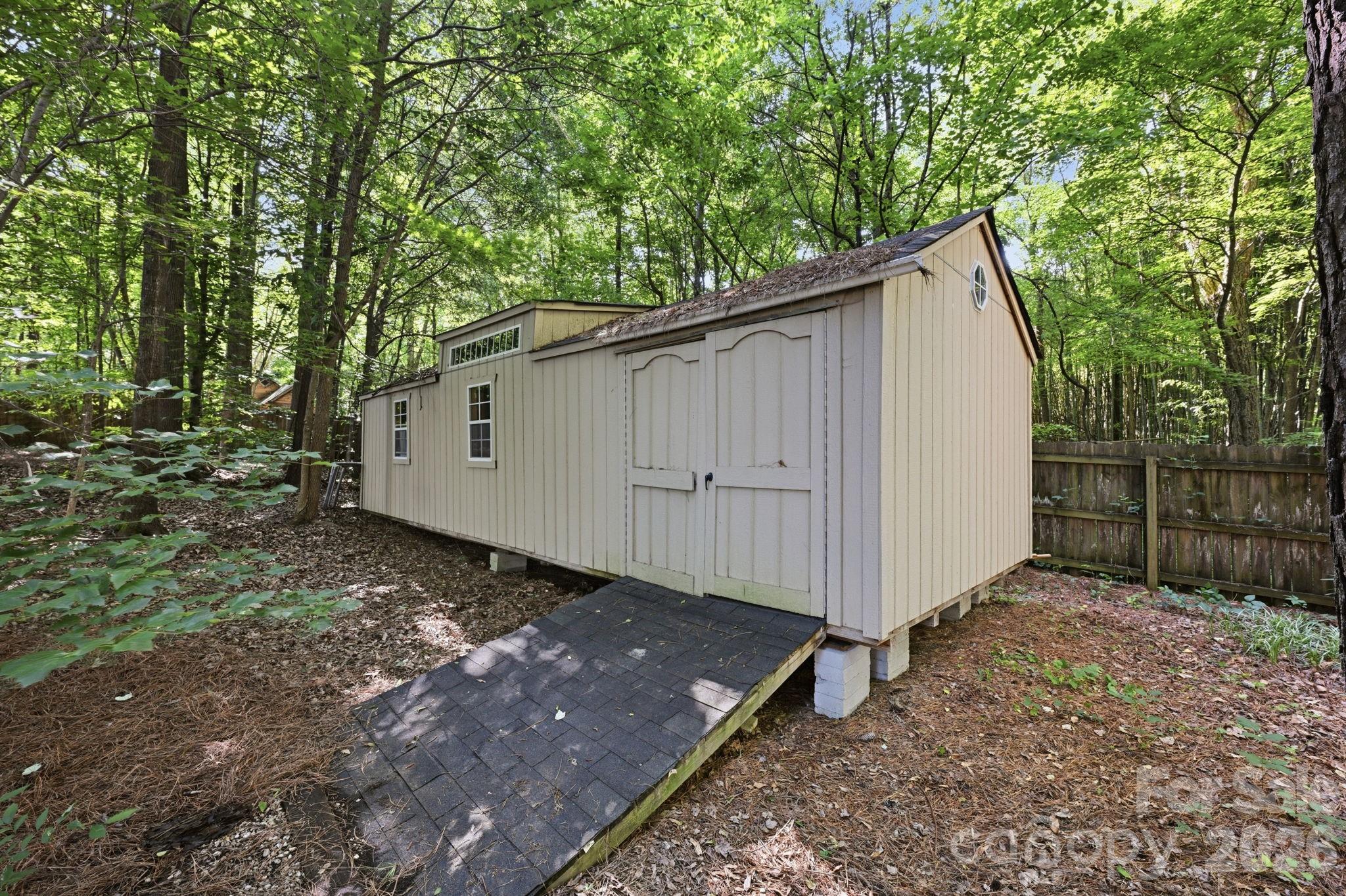2530 Shady Reach Lane — Charlotte