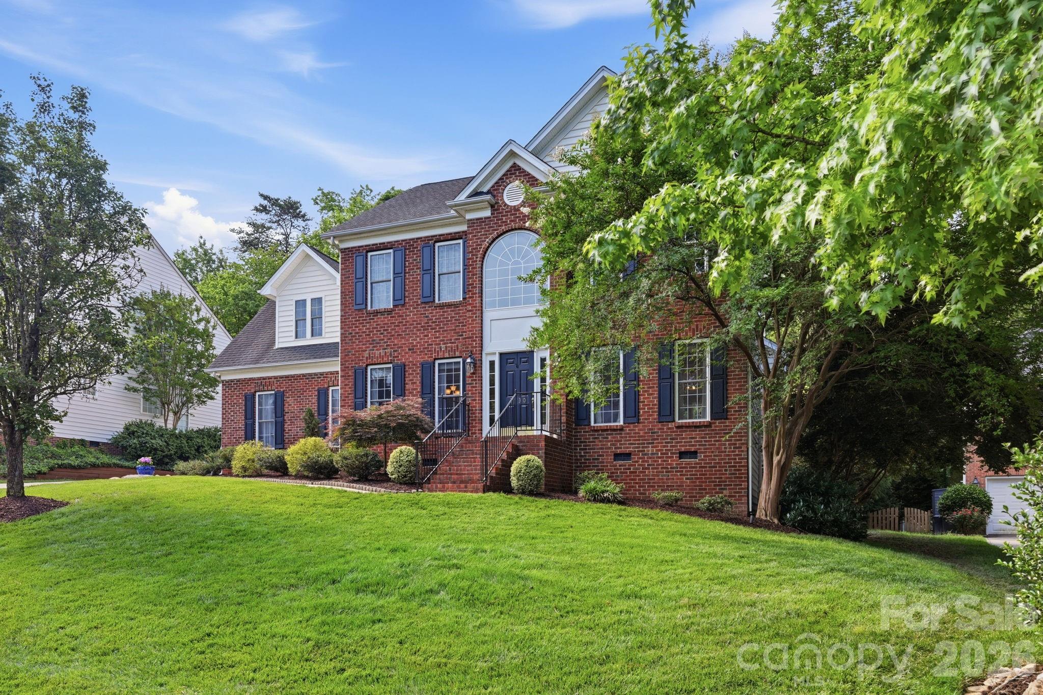 2530 Shady Reach Lane — Charlotte