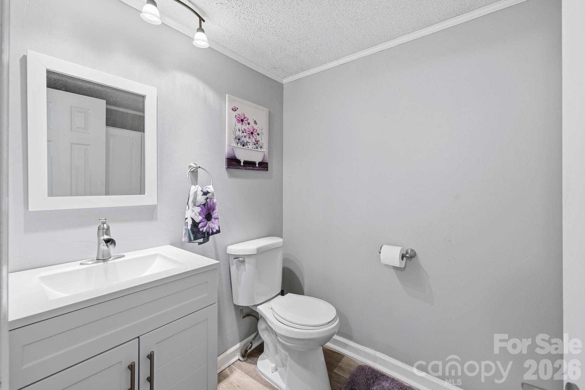 5375 Montana Circle NW — Concord
