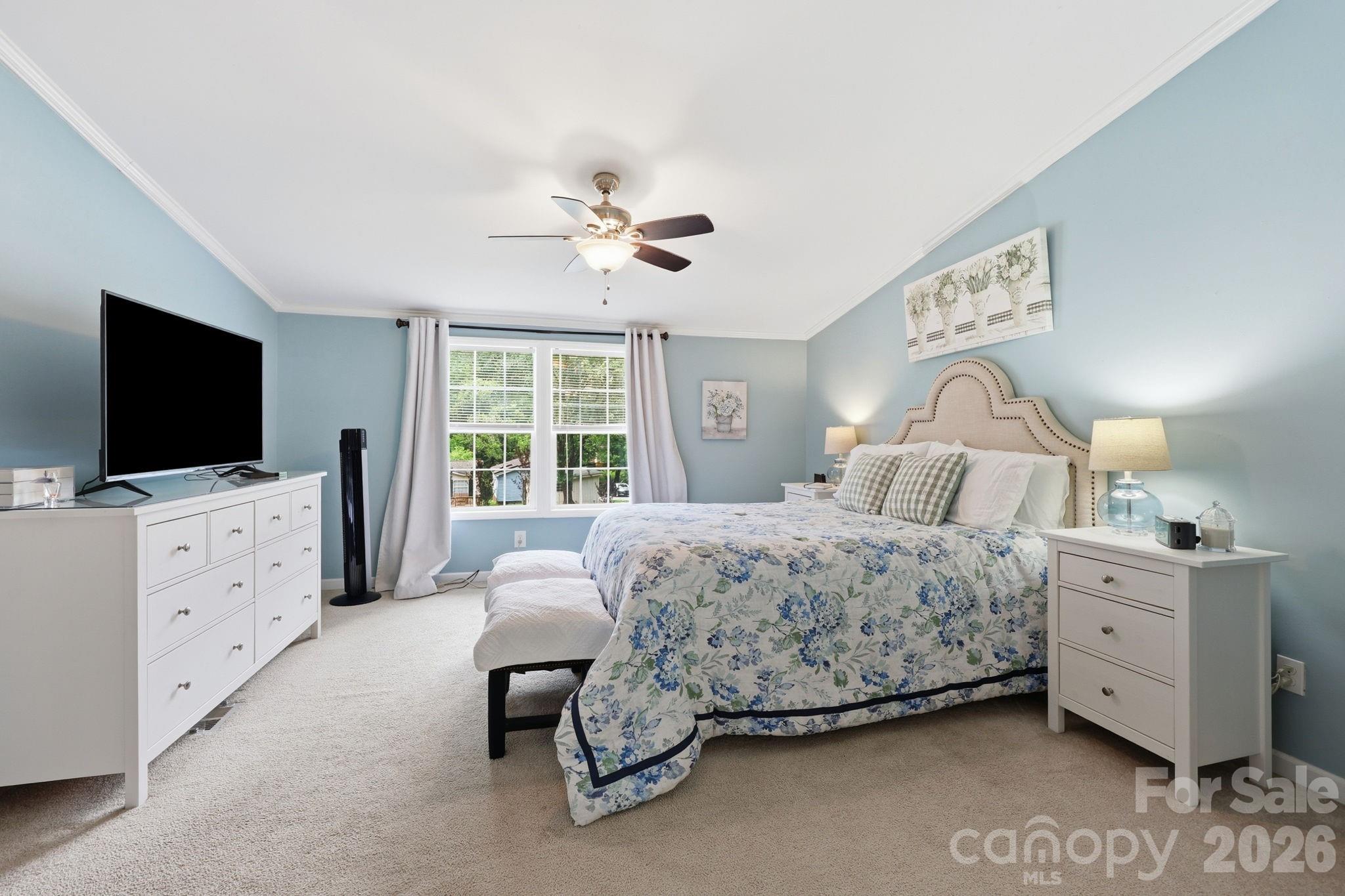 5375 Montana Circle NW — Concord