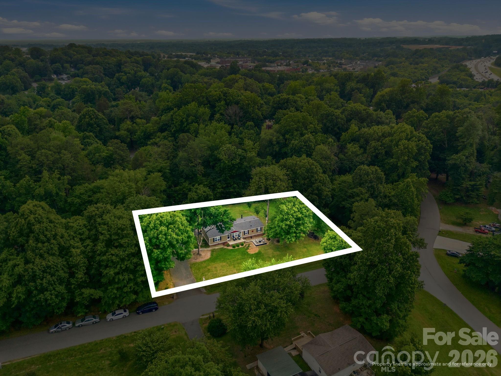 5375 Montana Circle NW — Concord