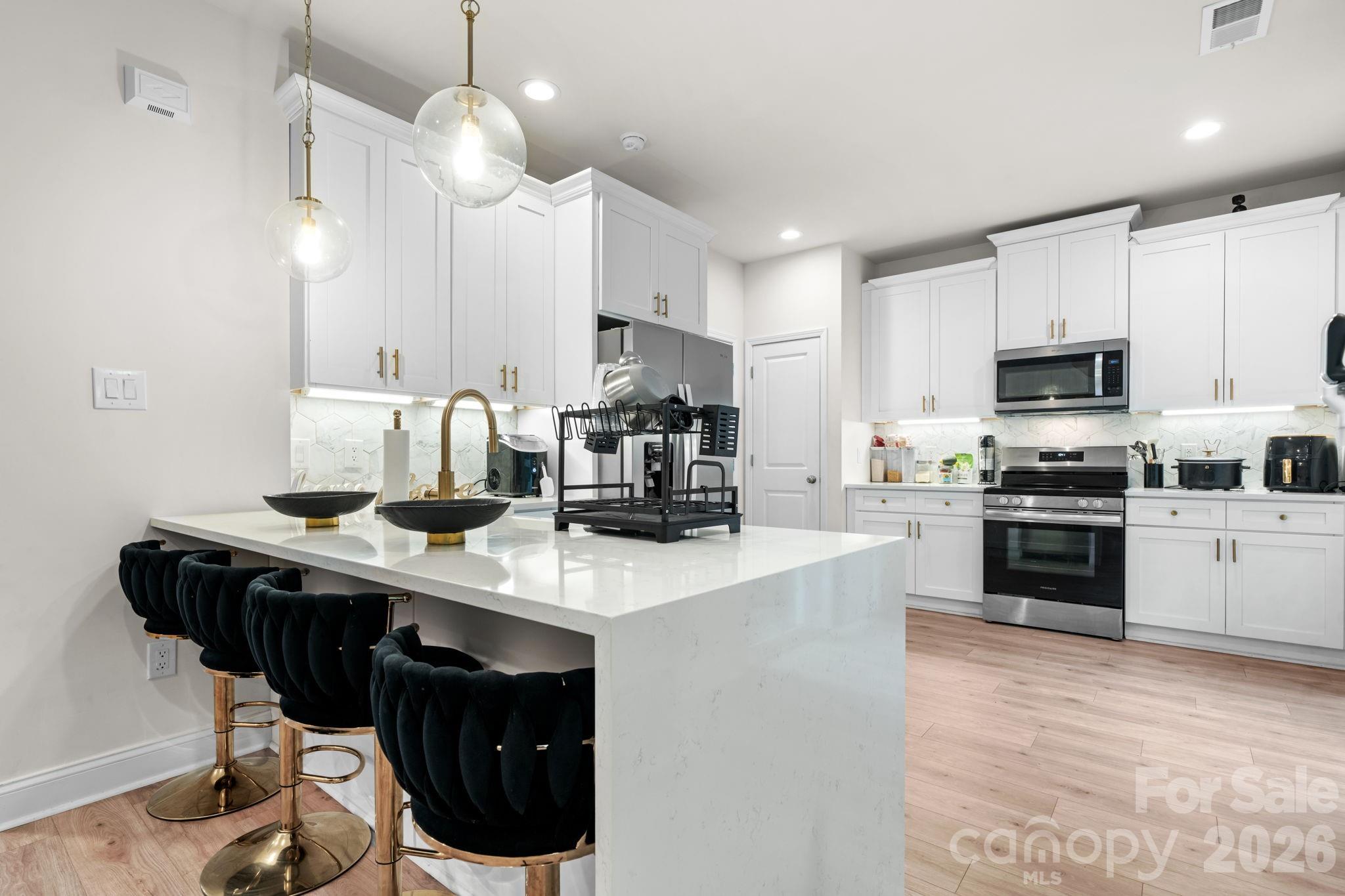 2130 N New Hope Road — Gastonia