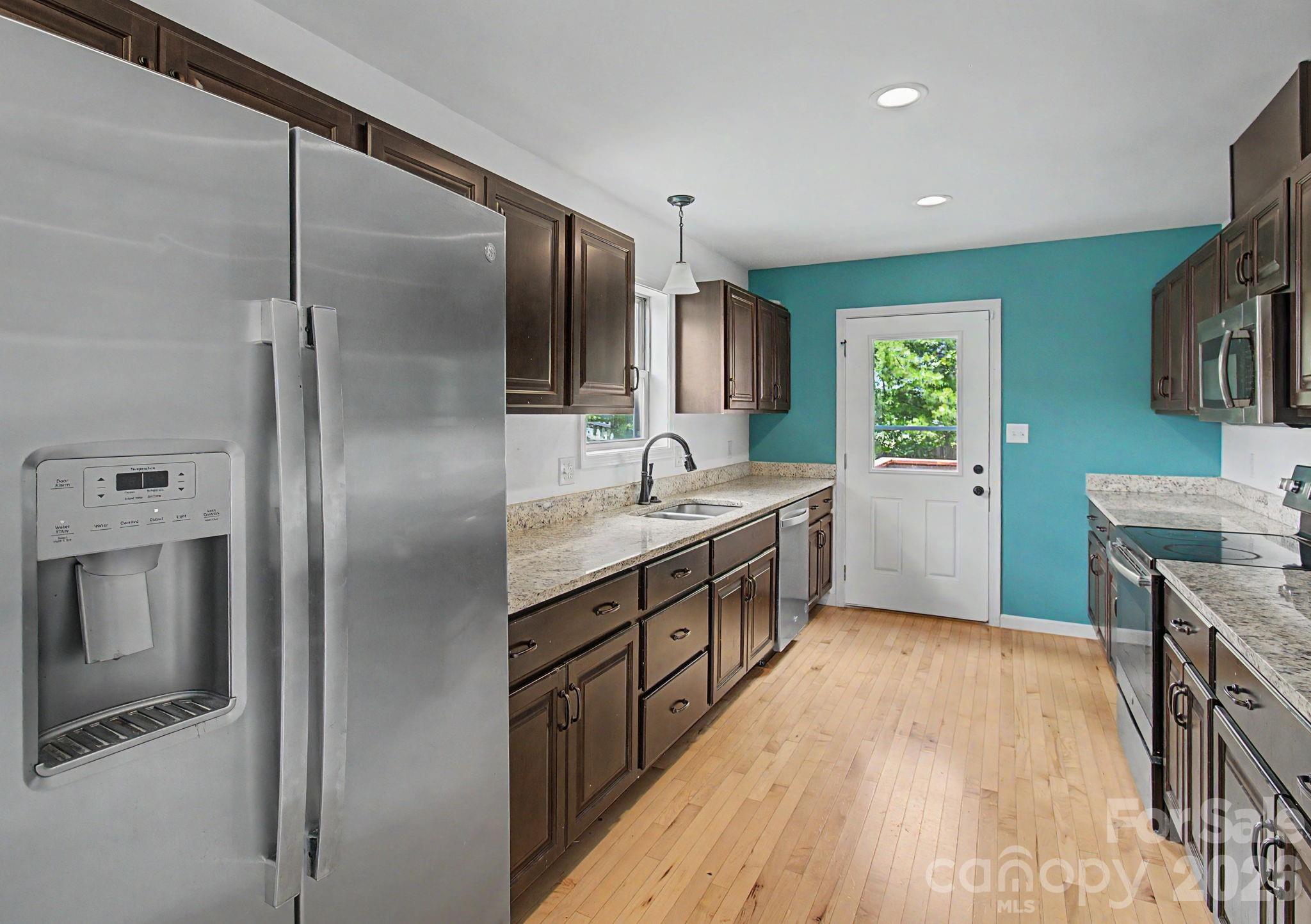 31 Yarrow Meadow Road — Weaverville