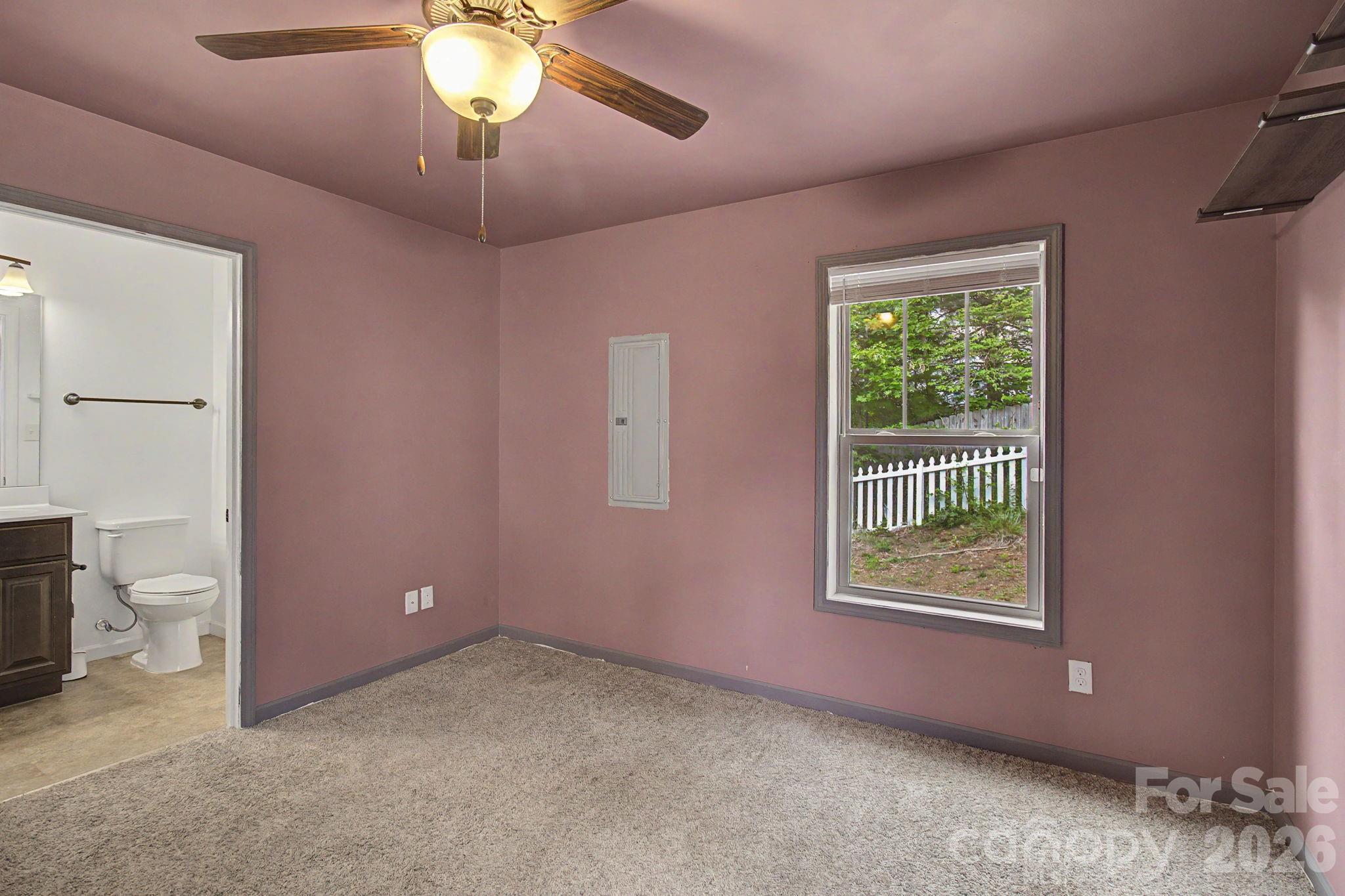 31 Yarrow Meadow Road — Weaverville