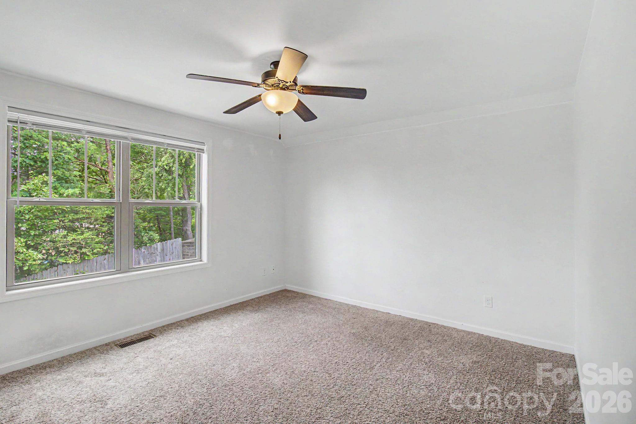 31 Yarrow Meadow Road — Weaverville