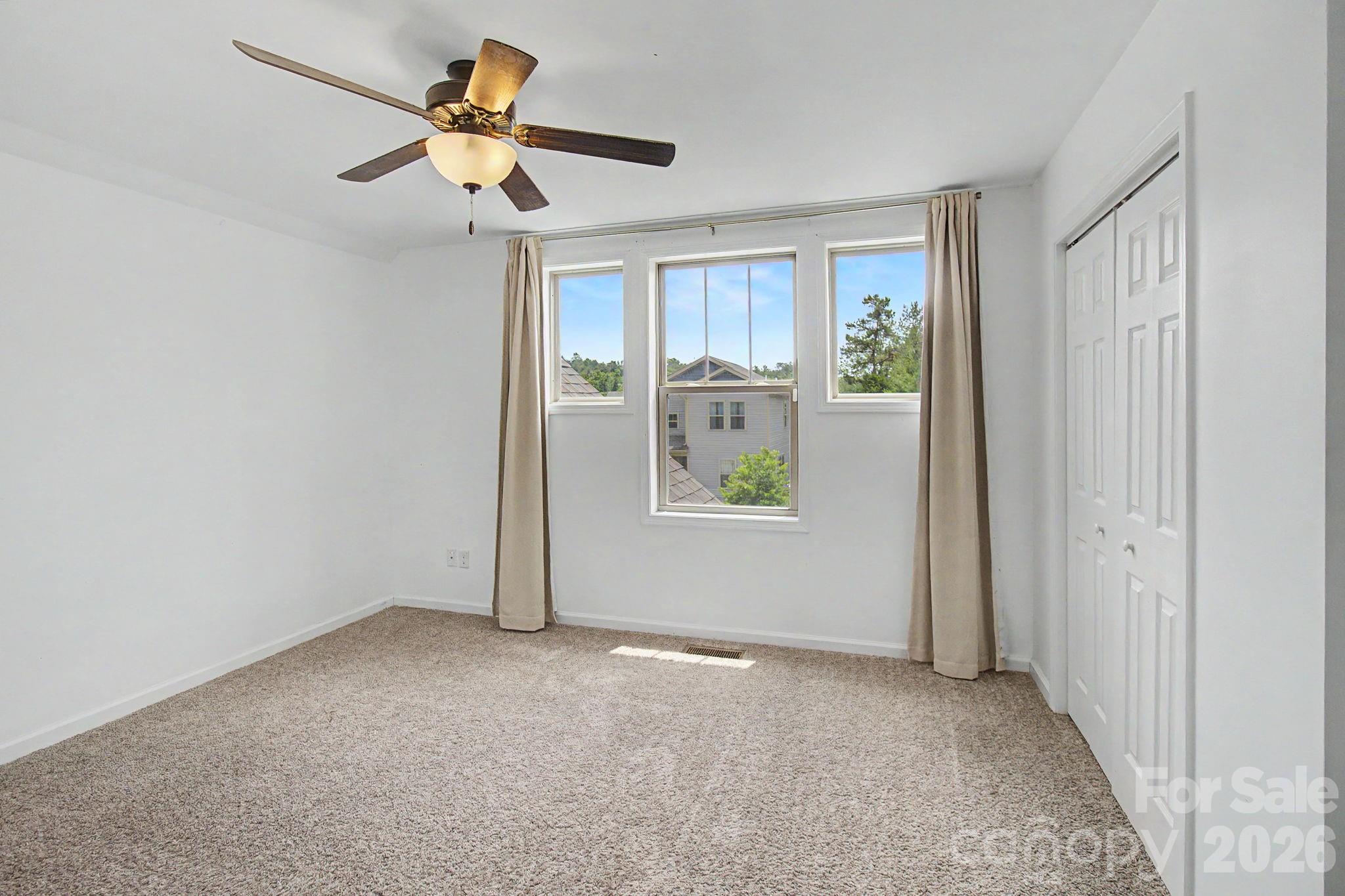 31 Yarrow Meadow Road — Weaverville