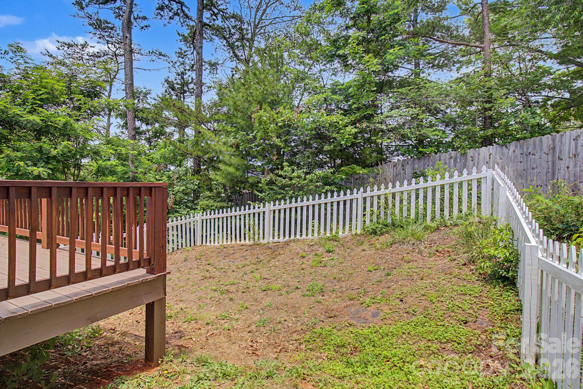 31 Yarrow Meadow Road — Weaverville