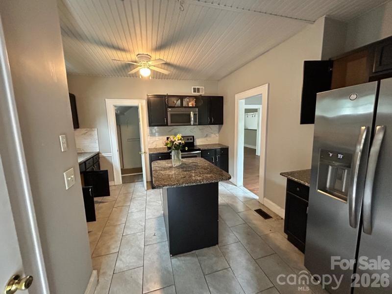 210 Oakdale Street — Gastonia